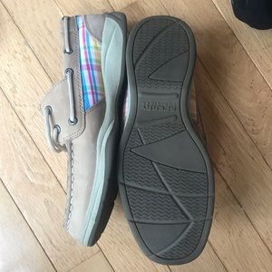 EXCELLENT condition. Sperry size 4.5